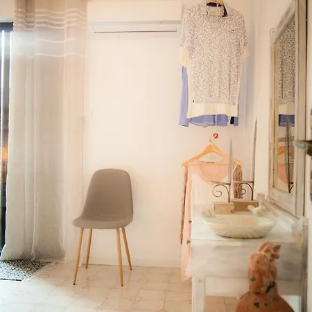 旅馆 Rhodes Backpackers Boutique And
